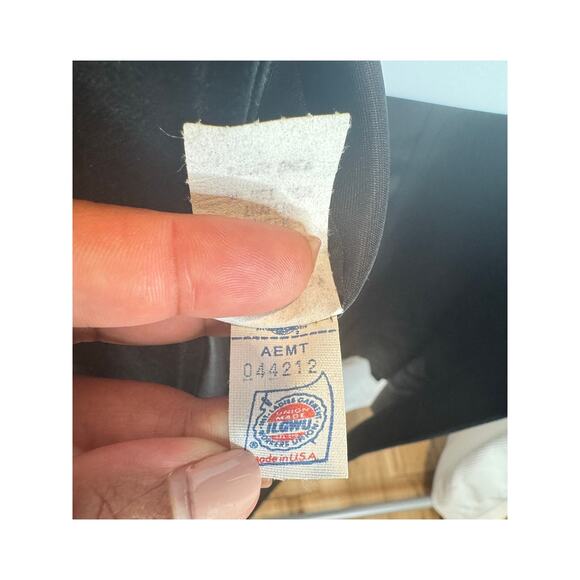 Vintage Black Velvet Long Belted Coat Size M Union Made in USA Cameo Button 70s - Picture 4 of 9